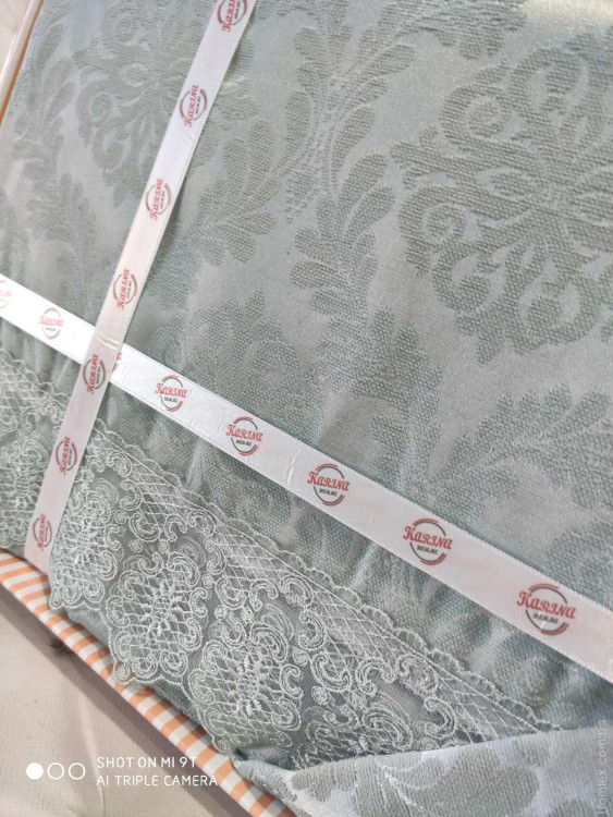 Покрывало жаккардовое Karina Homme Seda maldiv 250x260 см