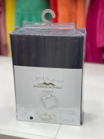 Простынь на резинке с наволочками Massimo Moneli сатин-страйп черный 180x200 +30 см