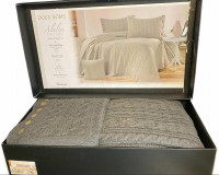Вязанный плед - покрывало Capital Home 240x260 см с наволочками темно-серый