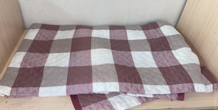 Покривало бавовняне Malloory Home 200x230 см Квадрати