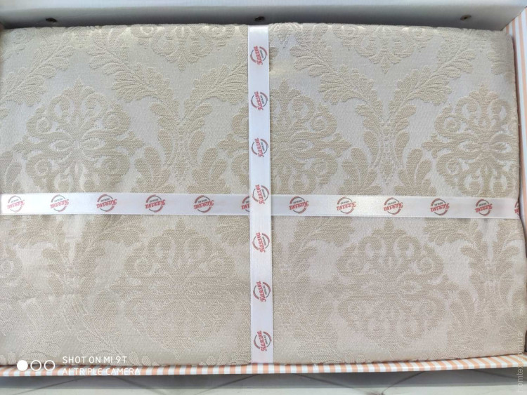Покрывало жаккардовое Karina Homme Meltem bej 250x260 см
