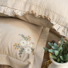 Постельное белье с пике - покрывалом Saheser Fiorella beige вареный хлопок евро с вышивкой