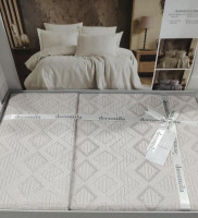 Покривало Gardine's жаккардове 240х260 см із наволочками Beste Decomila Крем